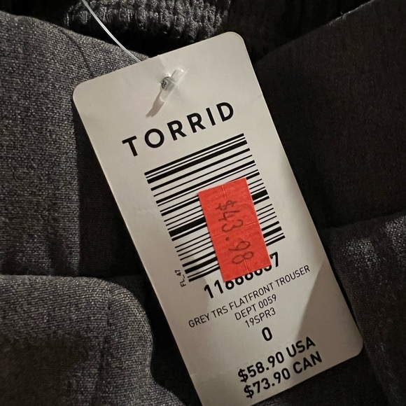 NWT Torrid flat front trouser. Size 0 - Picture 3 of 5